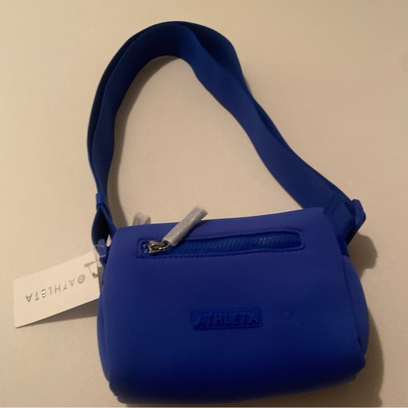 Athleta Vibrant Blue Crossbody Bag - Picture 1 of 10